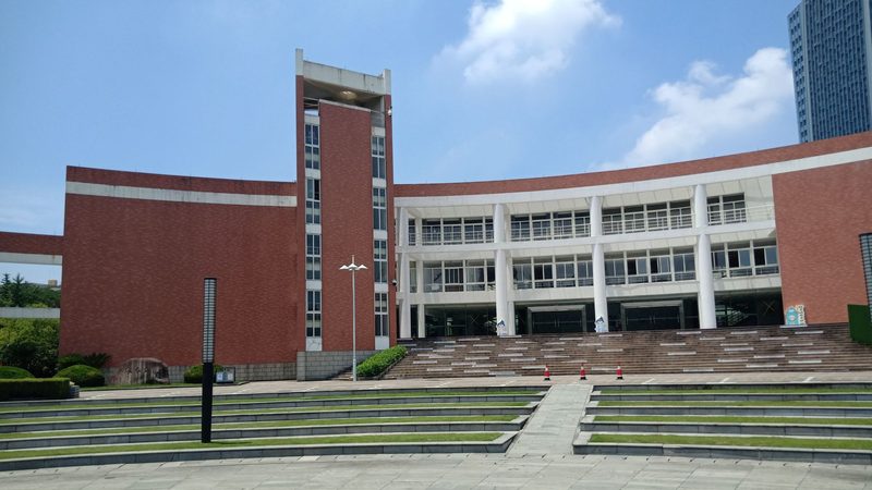 电子连接器焊接维修：关键步骤与注意事项**